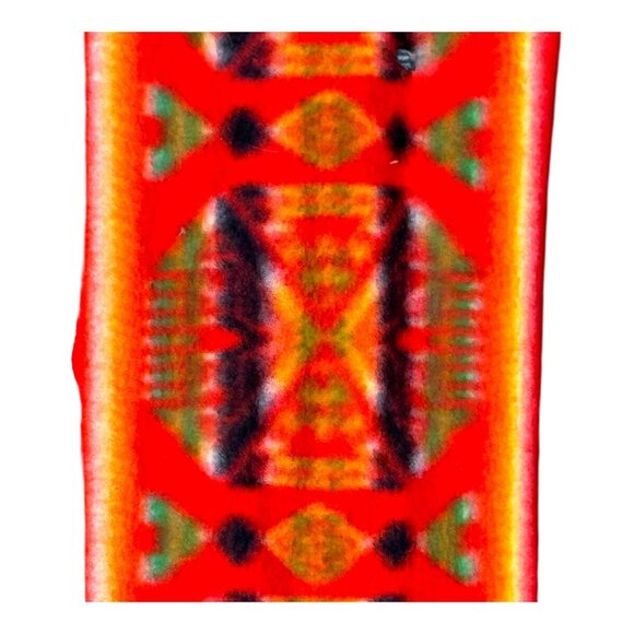 Fleece Southwest Scarf Vibrant Red Multicolor Geometric Aztec Design Fringe READ - Picture 8 of 8
